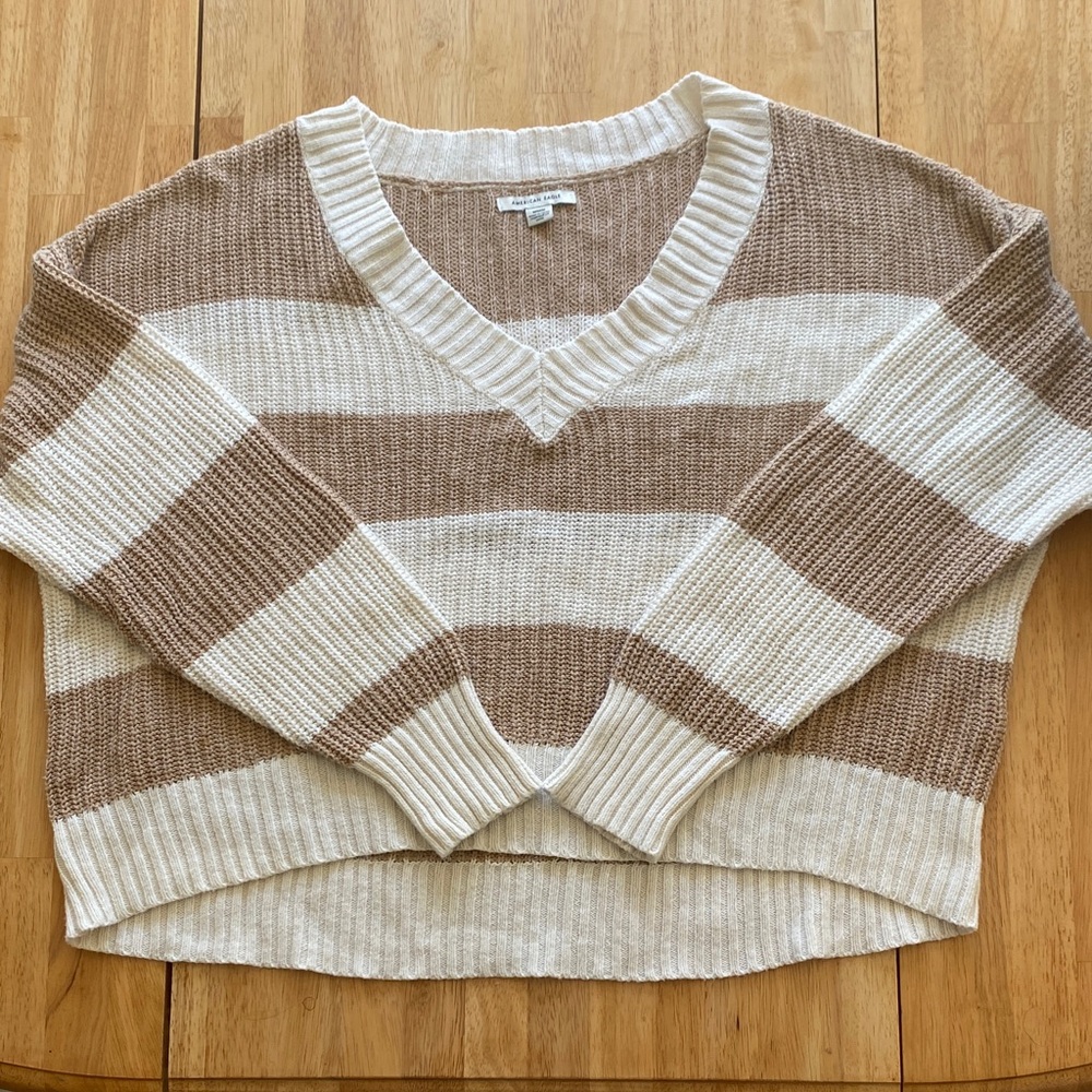 American Eagle Women’s V-Neck Sweater Oversized Cream and Brown Size M